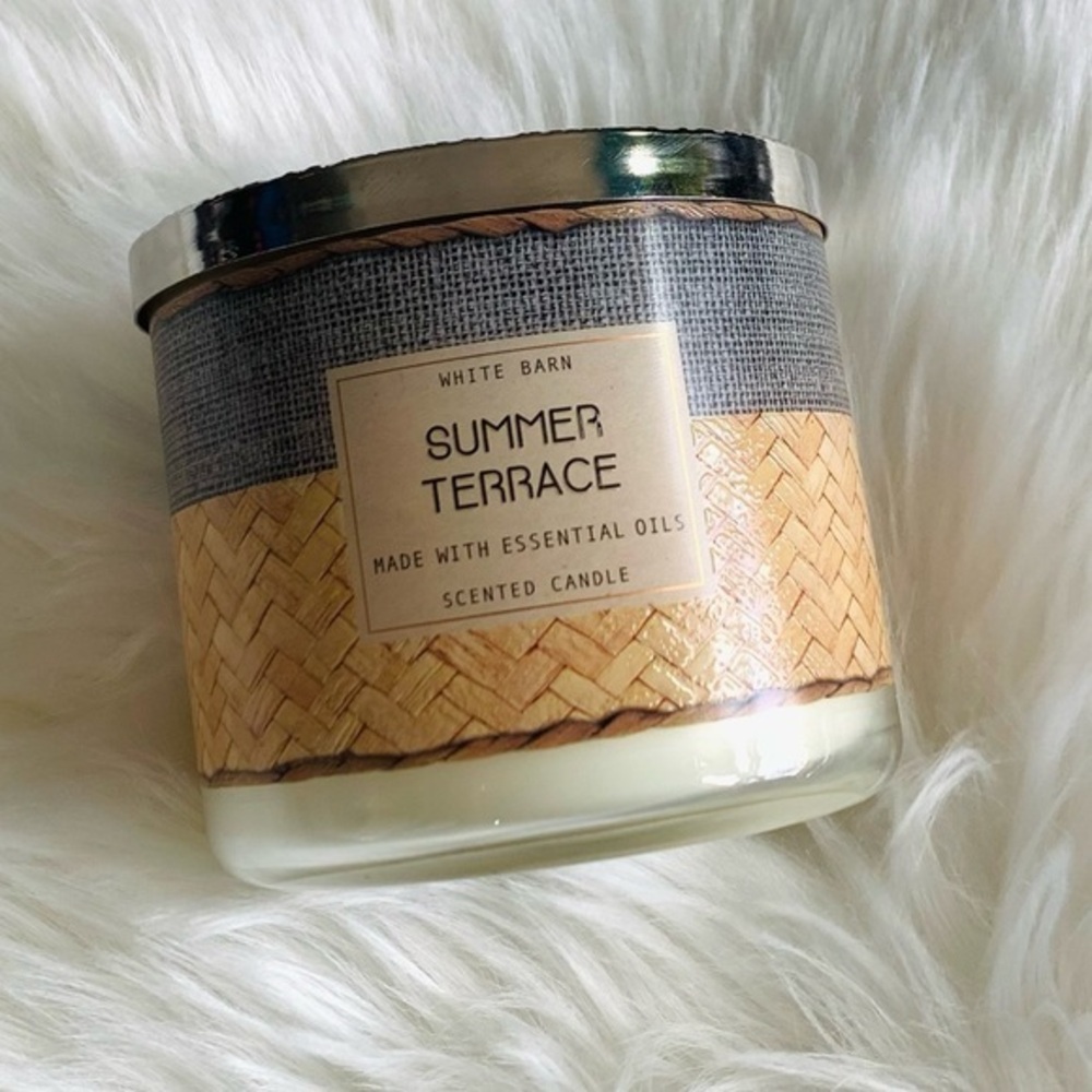 Bath & Body Works Summer Terrace NWT 3 wick candle Watermint, Pear, Citrus Musk